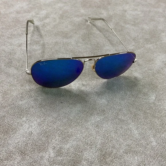 Ray-Ban RB 3025 112/17 58-14 Aviator Large Metal Gold Sunglasses Blue Mirror - Picture 8 of 10